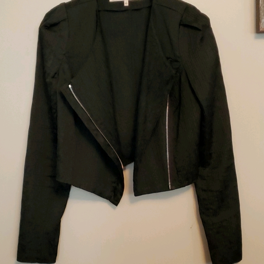 Crinkle lightweight crop moto jkt